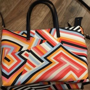 SOLD Tory Burch Cut Out T Satchel! SOLD